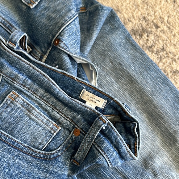 Madewell 9" High-Rise Skinny Jeans: Destructed-Hem Edition Size 32 - Picture 11 of 13